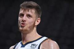 馬龍拒絕重用哈滕與赫夫 堅持啟用小喬丹打替補中鋒