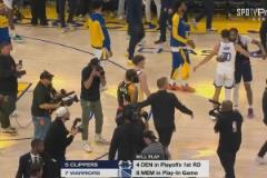 加時賽12分無解表現(xiàn)率隊獲勝！哈登賽后臉上笑容藏不住呀