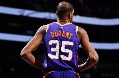 杜蘭特36歲仍保持高效表現(xiàn)，場均36.5分鐘貢獻26.6分6板4.2助1.2帽