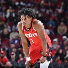 阿門(mén)本賽季限制對(duì)手命中率至40.6% 領(lǐng)跑聯(lián)盟