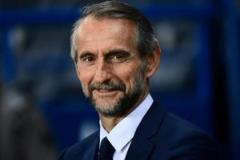 布蘭科辭去曼聯(lián)董事職務(wù)，繼續(xù)擔(dān)任顧問和國際主管