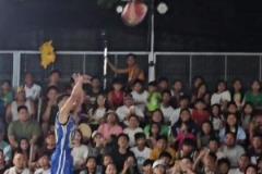 菲律賓野球場(chǎng)驚現(xiàn)詹庫連線 這兩下庫里還真來不了