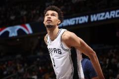 文班：傷情保密但開始輕微訓(xùn)練，血栓賽季報銷