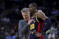 隊(duì)記：庫(kù)明加未在去年休賽期向勇士申請(qǐng)頂薪續(xù)約