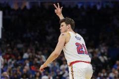 波斯特首節(jié)三分3中2貢獻(xiàn)6分 正負(fù)值+11