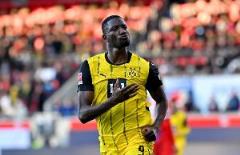 記者：吉拉西有解約條款，據(jù)悉6000萬到7500萬歐元轉(zhuǎn)會(huì)費(fèi)僅針對(duì)特定球隊(duì)