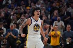 桑托斯上半場僅出場3分半鐘怒摘3前場板成全隊(duì)最佳