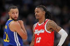 網(wǎng)友熱議勇士勝灰熊：庫(kù)里忘帶槍改用彈弓 裁判盡力了 庫(kù)巴MVP