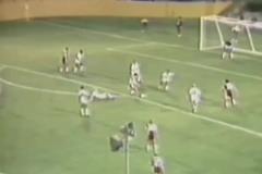 畫質(zhì)擋不住的瀟灑！喬治·貝斯特在美國的經(jīng)典solo進球