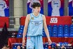 青島記者：Klutch經(jīng)紀(jì)公司海外團(tuán)隊(duì)專為楊瀚森服務(wù)