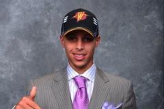 阿里納斯：庫里選秀時我竟以為他只是下一個雷迪克