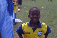 梅努社交媒體曬兒時(shí)照片慶20歲生日，曼聯(lián)63場(chǎng)7球2助成就引關(guān)注