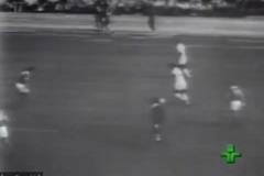 金牌射術(shù)！姆巴佩訓(xùn)練中的弧線球射門！