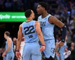 實力派表現(xiàn)！貝恩半場8中5貢獻15分5助攻，小賈倫-杰克遜8中4得10分4板3助