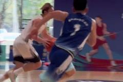 丁彥雨航既視感？福州某企業(yè)籃球決賽驚現(xiàn)黃發(fā)高手風(fēng)格似丁神