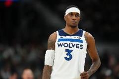 華子：麥丹今晚堪稱MVP，完美找到節(jié)奏點