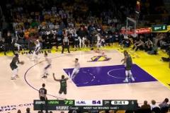 徐靜雨此前：若湖人今年奪冠，詹姆斯仍是老大冠軍，東契奇貢獻(xiàn)不如他