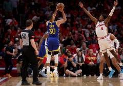 恩怨對(duì)決！火勇大戰(zhàn)即將開(kāi)打！ESPN預(yù)測(cè)G1勝率：火箭57.5% 勇士42.5%