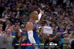 二哥手刃舊主！威少干擾迫使哈登失誤殺死比賽 激情怒吼慶祝