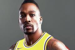 霍華德賽后第一時(shí)間發(fā)布超人P圖和湖人球衣照