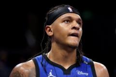 班凱羅出戰(zhàn)42分鐘，27投14中三分7中4空砍36分11籃板4助攻