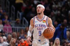 亞歷山大：卡魯索0出手，他在自己的角色上始終是巨星