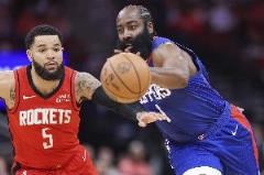 32+11 vs 10+7！烏度卡曾勸哈登別回火箭，最終球隊(duì)引入范弗里特