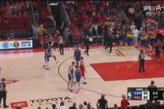 還是沒經驗呀！火箭首戰(zhàn)落敗，申京一臉落寞低頭離開球場