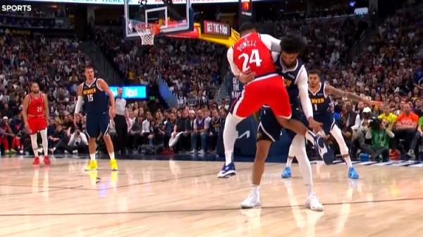 穆雷與鮑威爾沖突引爭(zhēng)議，竟未吃T還賺一罰球