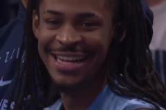 真損！網(wǎng)友惡搞：看莫蘭特和SGA表情，不知道以為雷霆落后50分！