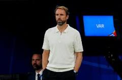 曼聯(lián)應(yīng)邀請(qǐng)索斯蓋特執(zhí)教，他擅長(zhǎng)管理與激勵(lì)球員