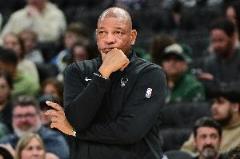 里弗斯：球隊表現(xiàn)值得肯定，失誤成勝負關鍵