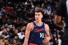 博格丹系列賽前兩戰(zhàn)運(yùn)動(dòng)戰(zhàn)8中0，三分4中0，失誤5次，犯規(guī)6次