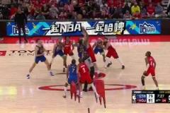 同一起跑線！格林賽后和申京擊掌慶祝，庫里站在場內(nèi)久久未離開！