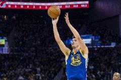 波斯特季后賽單場三分命中數(shù)創(chuàng)勇士新秀紀(jì)錄