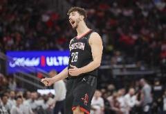 申京：季后賽對(duì)決，對(duì)方上身體我們以牙還牙，無(wú)需抱怨