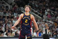 波杰姆斯基胃部不適離場(chǎng) 全場(chǎng)僅投14分鐘5中0