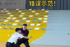 大史：火箭現(xiàn)在還差硬仗的洗禮和惡人的磨煉 還需要學(xué)習(xí)的有很多