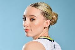 女狀元佩奇定妝照曝光，金發(fā)碧眼膚白貌美引熱議