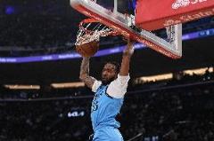 小德里克·瓊斯高效輸出8中4砍10分2帽1斷三分3中2