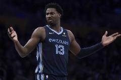 小賈倫-杰克遜16中7貢獻22分7籃板2助攻1封蓋