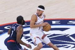 喬-約翰遜：太陽把布克當哈登用，效果并不理想