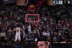 韋德怎么看當(dāng)比賽打成99-99時，戈登用一記滿分扣籃殺死比賽