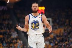 庫里：第二節(jié)某個時刻我感覺到必須更果斷，不能因被包夾而不進(jìn)攻