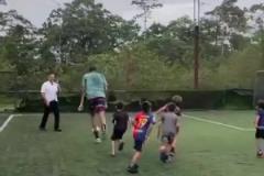 什么？文班亞馬在虐小朋友...