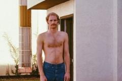 樂(lè)福因家庭事務(wù)離隊(duì)，社媒透露其父斯坦-樂(lè)福因病逝世