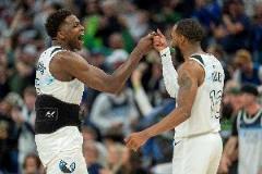 華子點評康利帽翻詹姆斯：心想老頭子厲害，若領先必說垃圾話