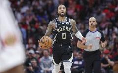 利拉德火線復(fù)出傷退G2砍14分7助 G3僅得7分5助