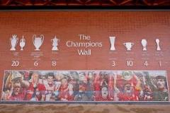 利物浦冠軍墻更新完畢！20座頂級聯(lián)賽冠軍盡顯輝煌