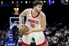 Skip：申京對(duì)陣比自己矮4英寸的追夢(mèng)，投籃缺乏信心